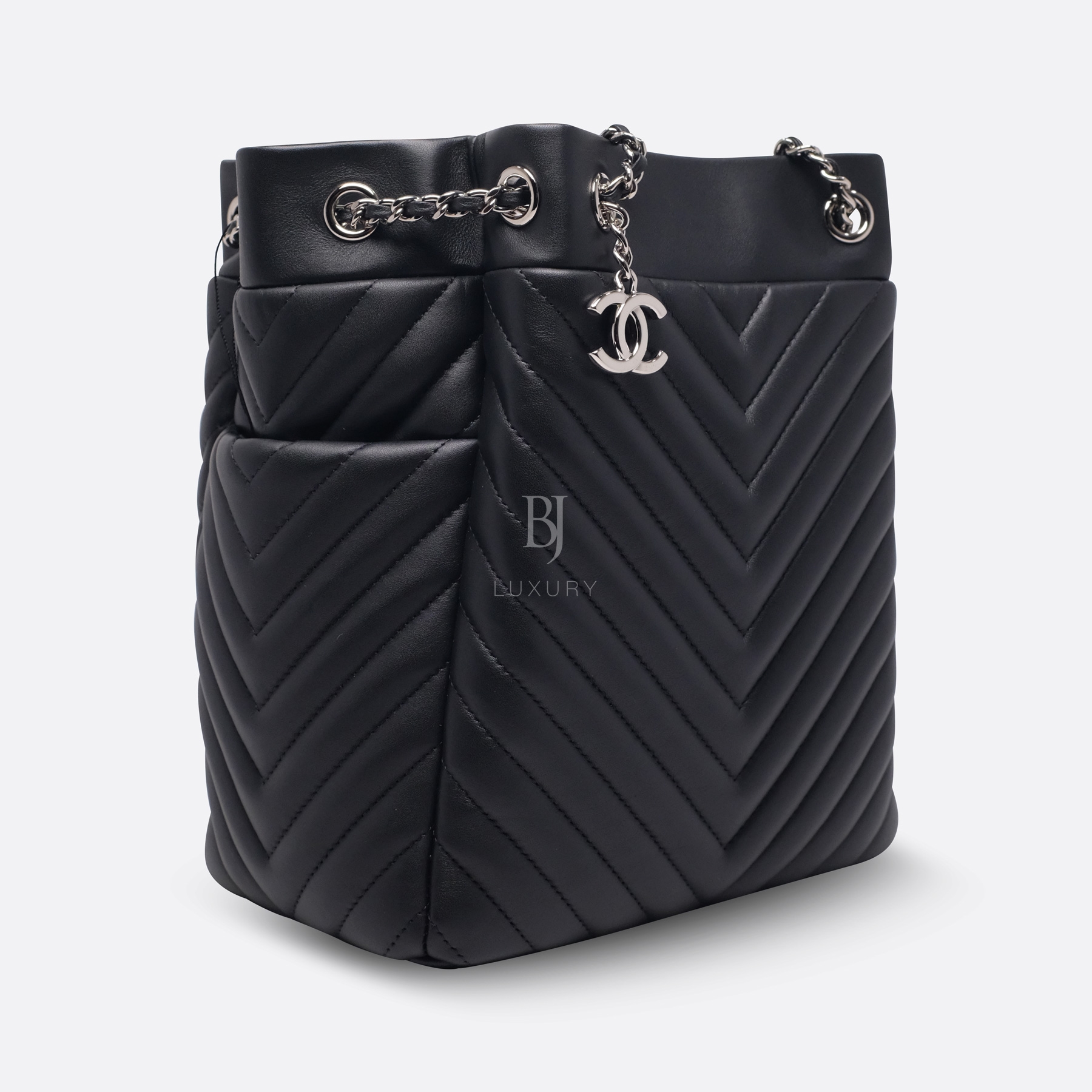 CHANEL DRAWSTRING BAG LARGE BLACK LAMBSKIN