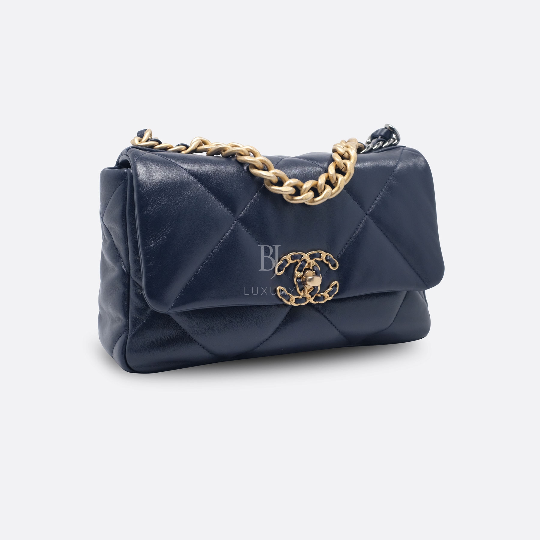CHANEL CHANEL 19 NAVY LAMBSKIN