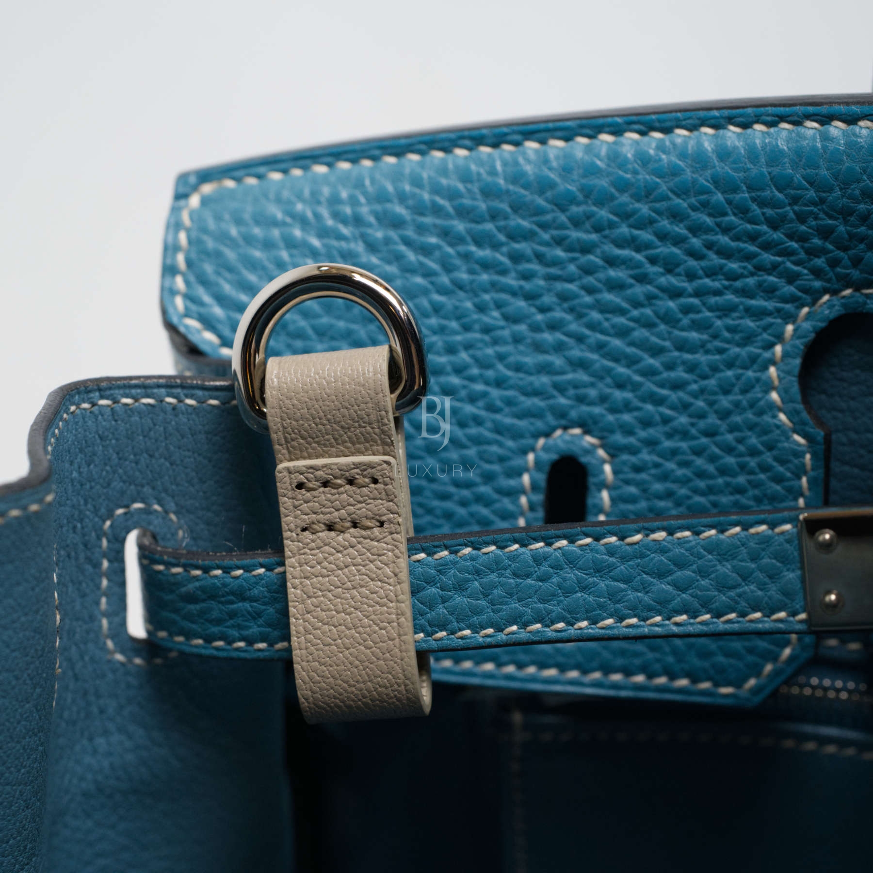 BAGACHARM-BIRKINHOOKS-BEIGE-CHEVRE-Birkin Step 1.jpg
