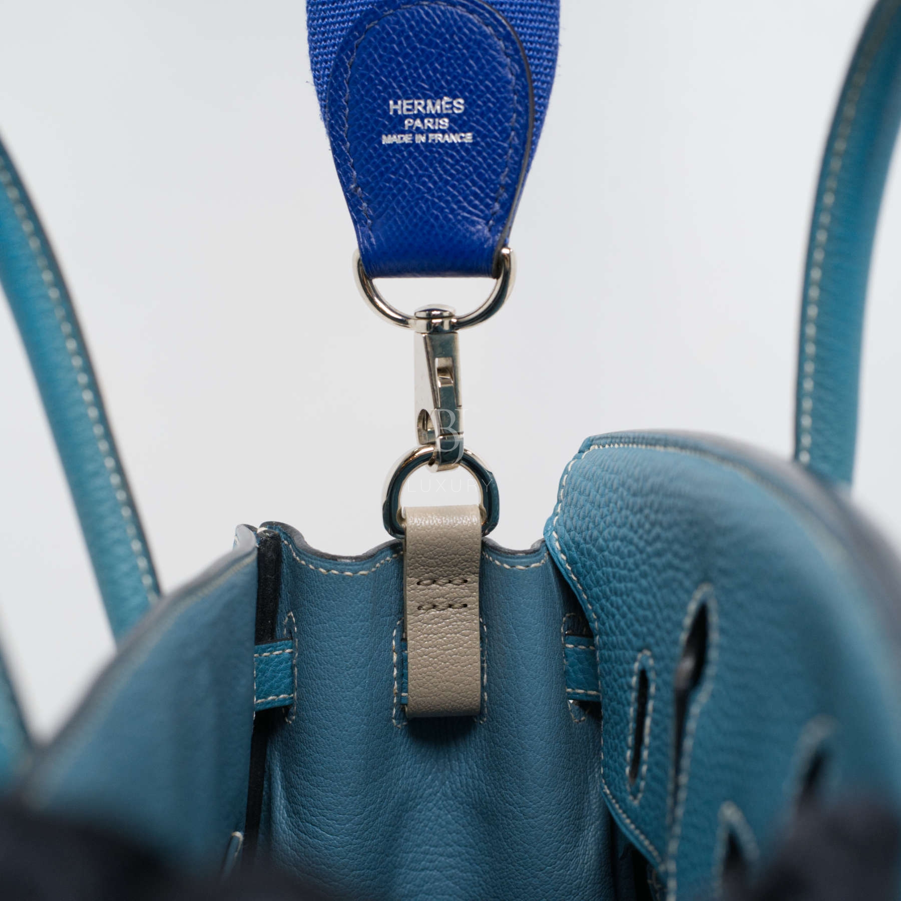 BAGACHARM-BIRKINHOOKS-BEIGE-CHEVRE-Birkin Step 2.jpg