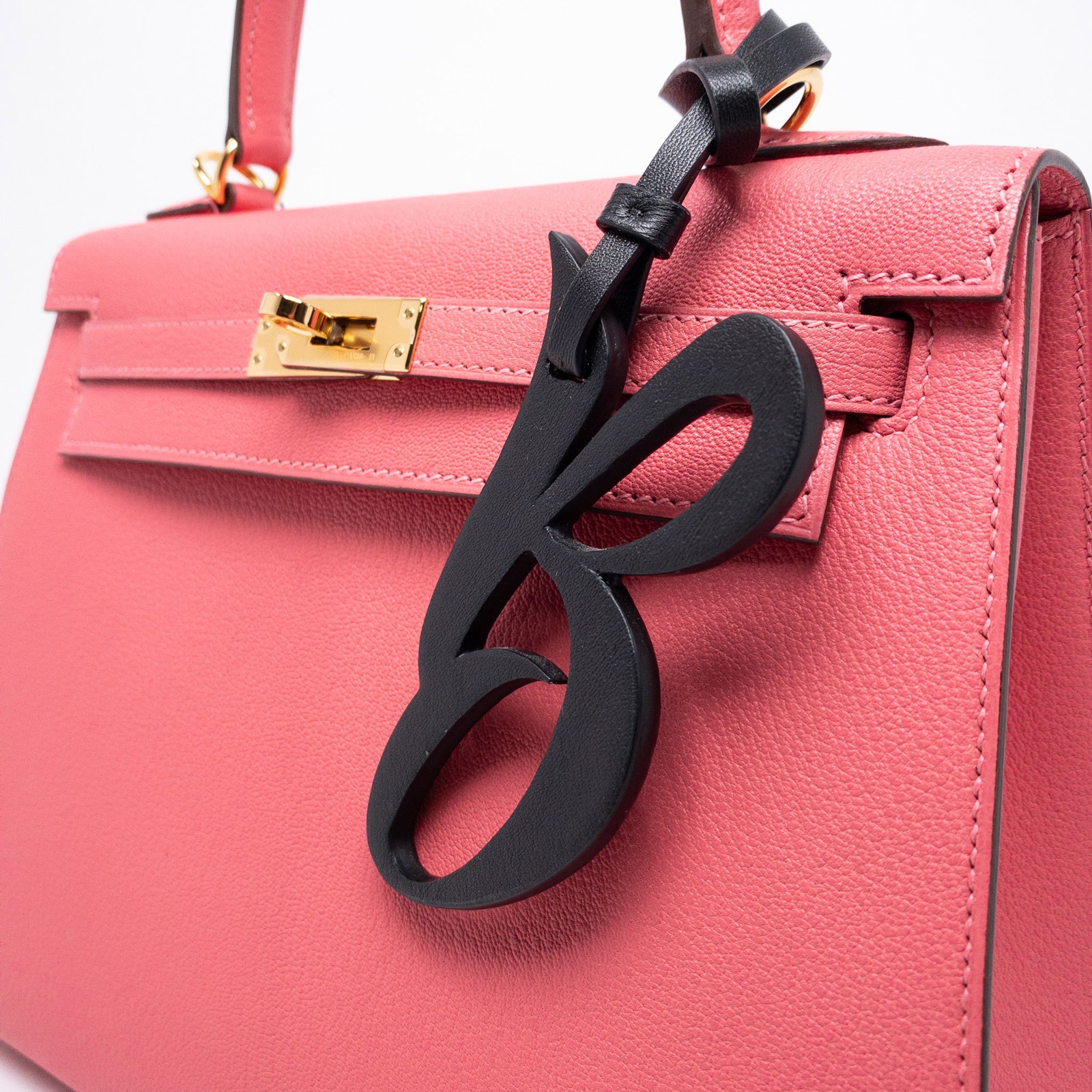 BJL LETTER B SMALL BLACK LAMBSKIN