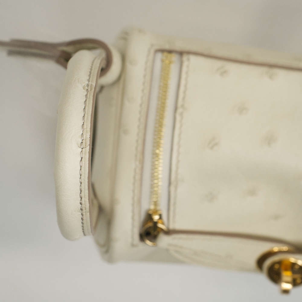 HERMES-LINDY-MINI-BETON-OSTRICH-7074 handle.jpg
