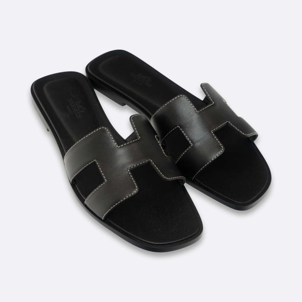 HERMES ORAN EU 37 BLACK BOX CALF
