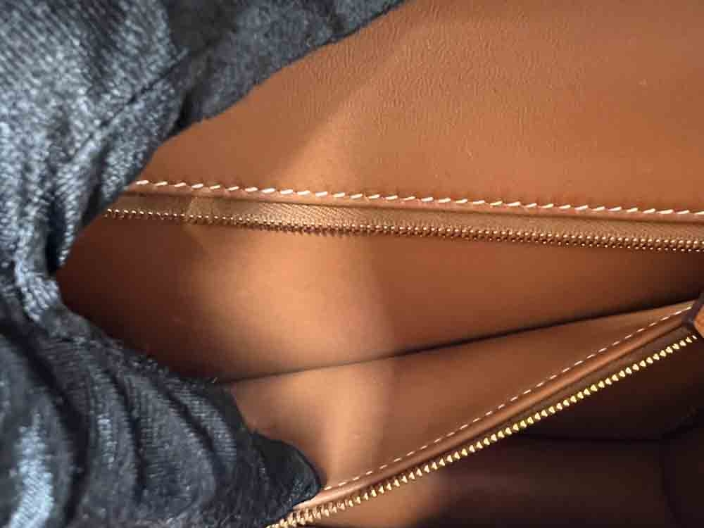 HERMES-CONSTANCE-1-24-GOLD-EPSOM-IMG_3982_jpg.jpg