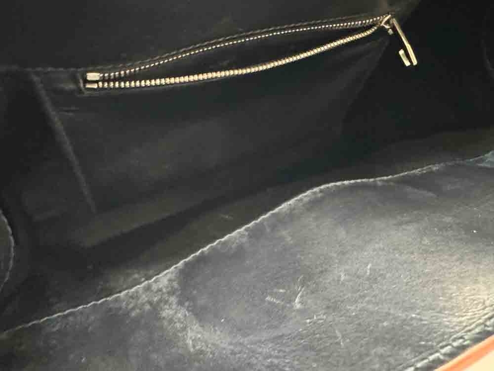 BALENCIAGA-CABLETOTE-ORANGE-ALLIGATOR-Photo 19-2-25, 4 50 03 PM.jpg