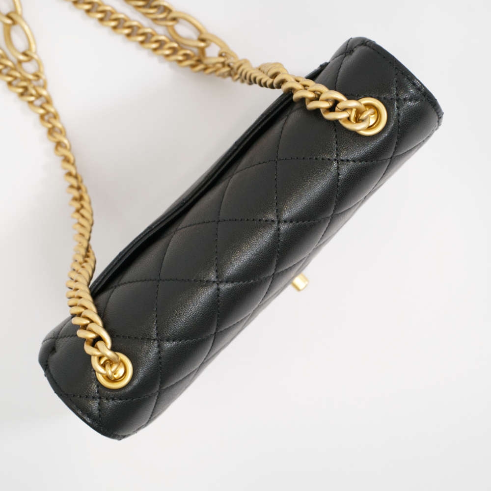 CHANEL-FLAPBAG-SMALL-BLACK-CAVIAR-5359 topdown.jpg