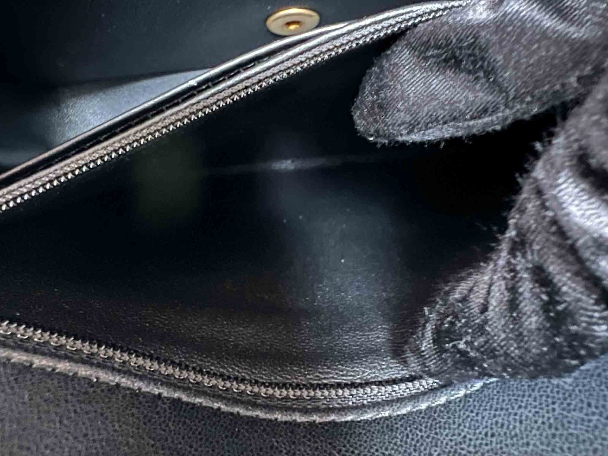 CHANEL-FLAPBAG-SMALL-BLACK-CAVIAR-Photo 11-7-23, 11 01 56 AM.jpg