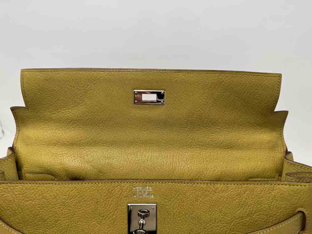HERMES-KELLYRETOURNE-35-VERTCHARTREUSE-CHEVREMYSORE-Photo 13-9-25, 5 54 56 PM.jpg
