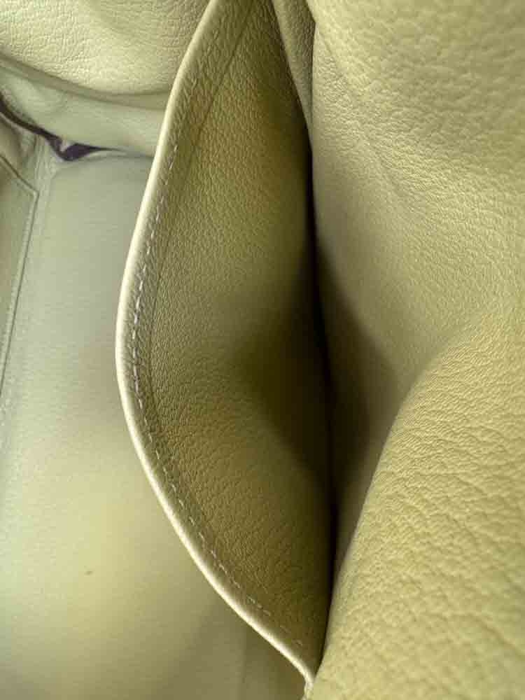 HERMES-KELLYRETOURNE-35-VERTCHARTREUSE-CHEVREMYSORE-Photo 13-9-25, 6 08 50 PM.jpg