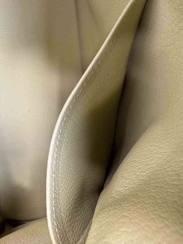 HERMES-KELLYRETOURNE-35-VERTCHARTREUSE-CHEVREMYSORE-Photo 13-9-25, 6 08 54 PM.jpg