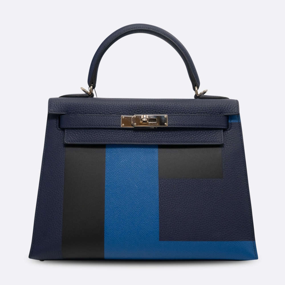 HERMES-KELLYLETTRE-28-BLEUENCRE-CLEMENCE-7686 front.jpg