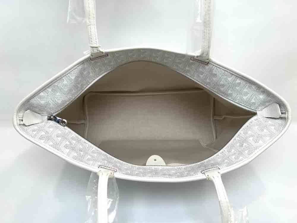 GOYARD-SAINTLOUISTOTEBAG-PM-WHITE-COATEDCANVAS-IMG_1209_jpg.jpg
