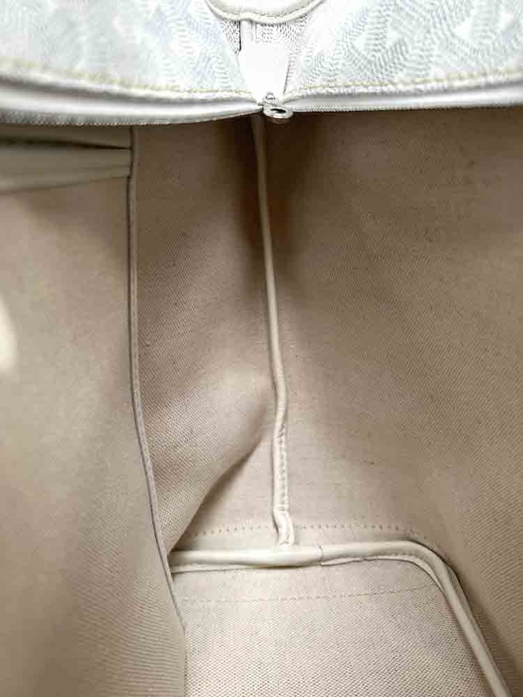 GOYARD-SAINTLOUISTOTEBAG-PM-WHITE-COATEDCANVAS-IMG_1215_jpg.jpg