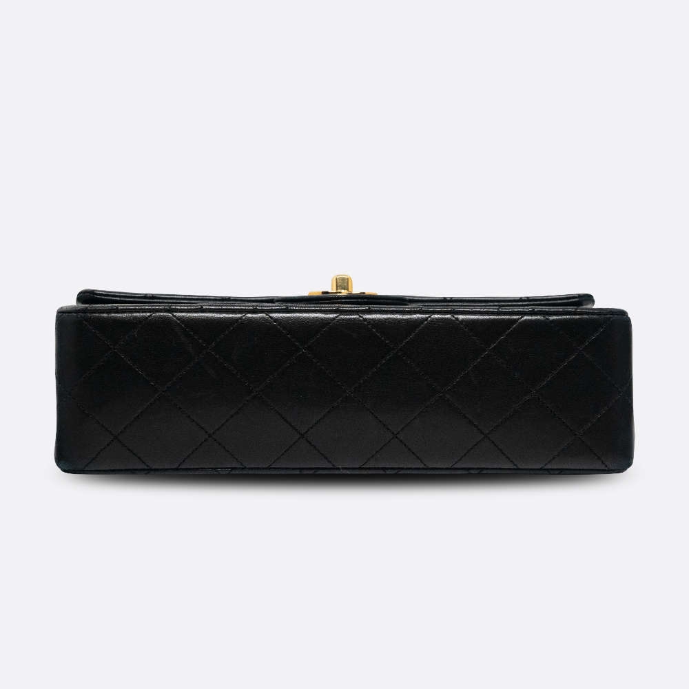 CHANEL-CLASSICHANDBAG-SMALL-BLACK-LAMBSKIN-7864 base.jpg