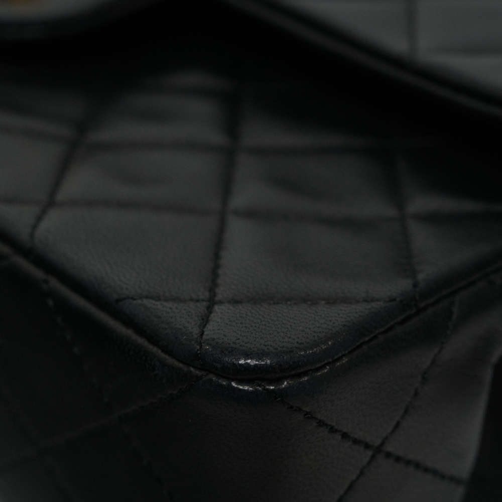 CHANEL-CLASSICHANDBAG-SMALL-BLACK-LAMBSKIN-7864 corner2.jpg