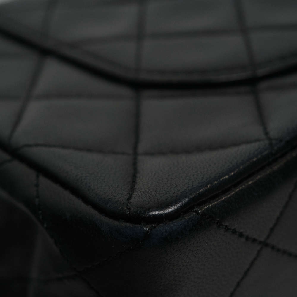 CHANEL-CLASSICHANDBAG-SMALL-BLACK-LAMBSKIN-7864 corner3.jpg