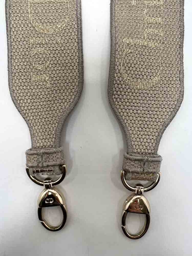 CHRISTIANDIOR-LADYDIOR-MEDIUM-TAUPE-FABRIC-IMG_6823_jpg.jpg