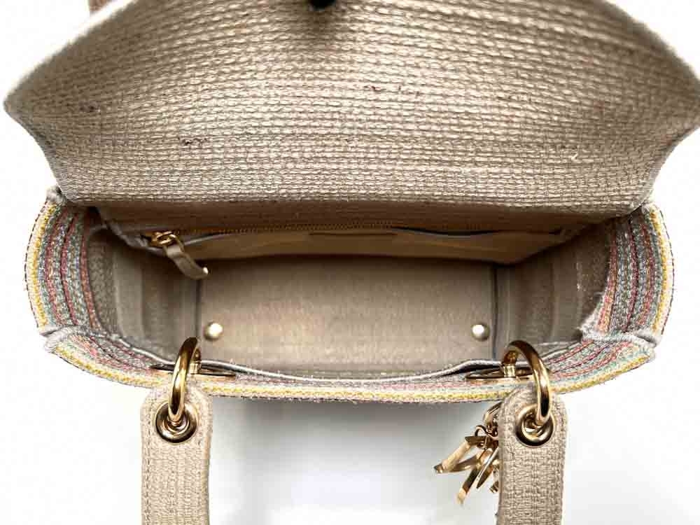 CHRISTIANDIOR-LADYDIOR-MEDIUM-TAUPE-FABRIC-IMG_6851_jpg.jpg