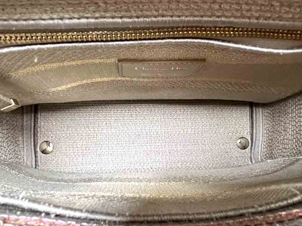 CHRISTIANDIOR-LADYDIOR-MEDIUM-TAUPE-FABRIC-IMG_6864_jpg.jpg