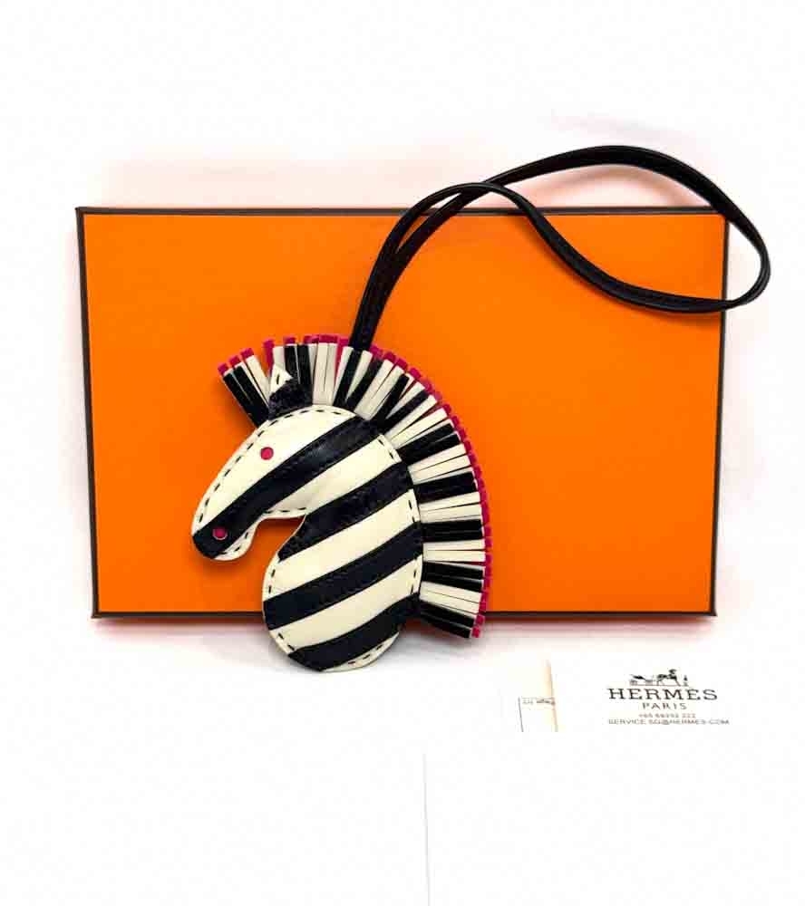 HERMES-GEEGEESAVANNAHCHARM-CRAIE-MILO-Photo 13-1-26, 1 46 58 PM.jpg