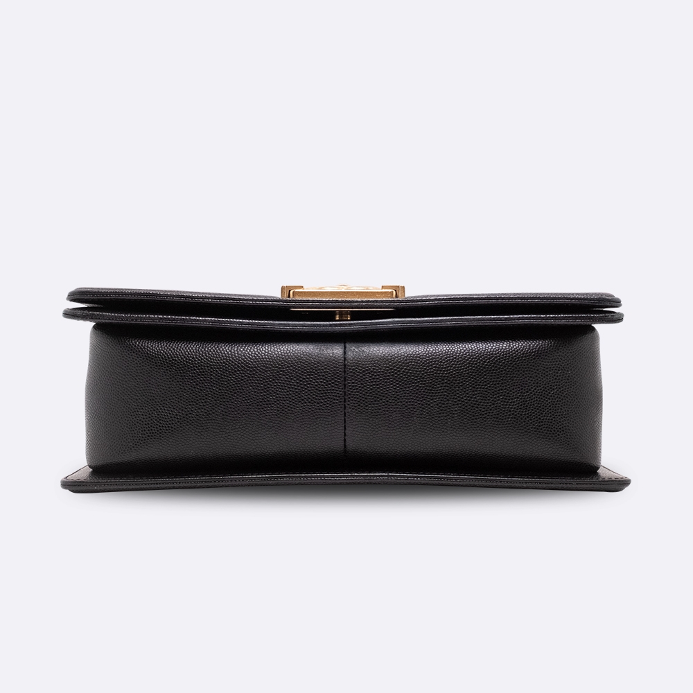 CHANEL-BOYCHANEL-MEDIUM-BLACK-CAVIAR-DSCF0592.jpg