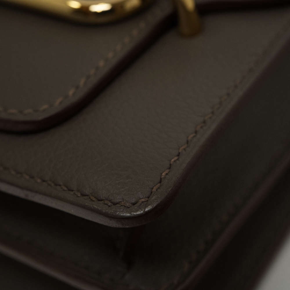 HERMES-ROULIS-18-ETAIN-EVERCOLOR-8048 corner2.jpg