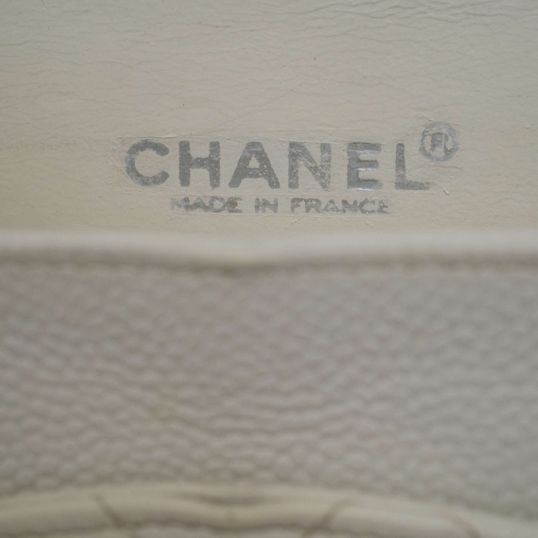CHANEL-CLASSICHANDBAG-MEDIUM-WHITE-CAVIAR-4608 stamp.jpg