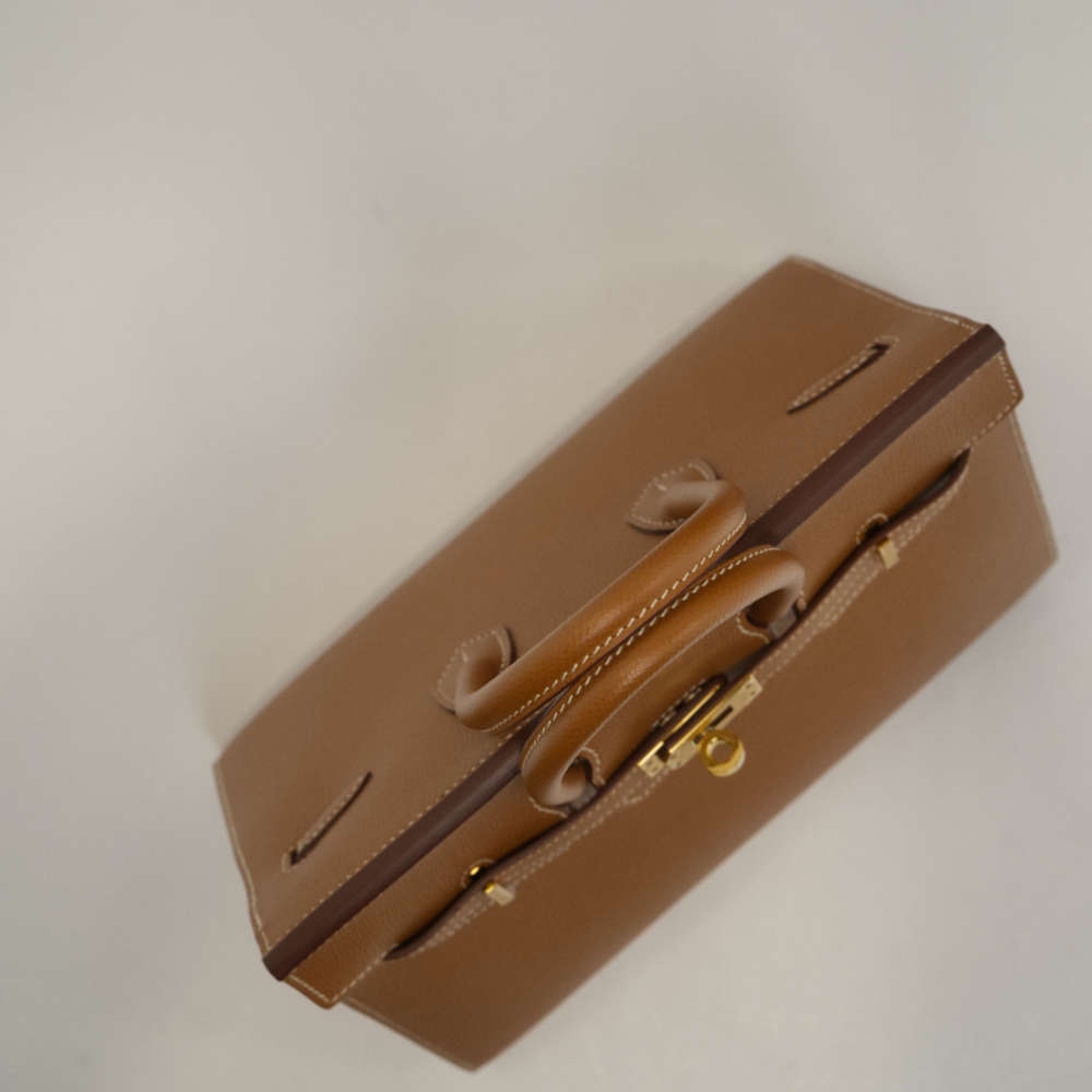 HERMES-BIRKINSELLIER-25-GOLD-EPSOM-8120 topdown.jpg