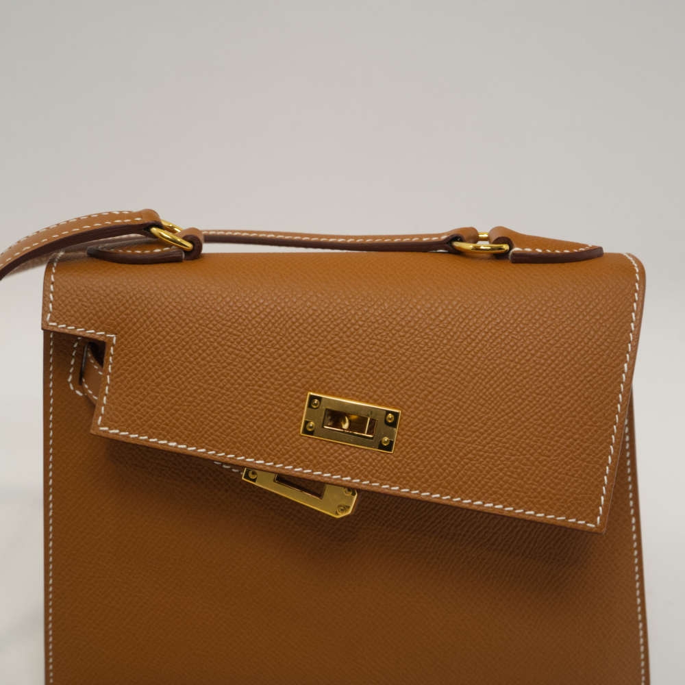 HERMES-KELLYDESORDRE-MINI-GOLD-EPSOM-8119 flap.jpg