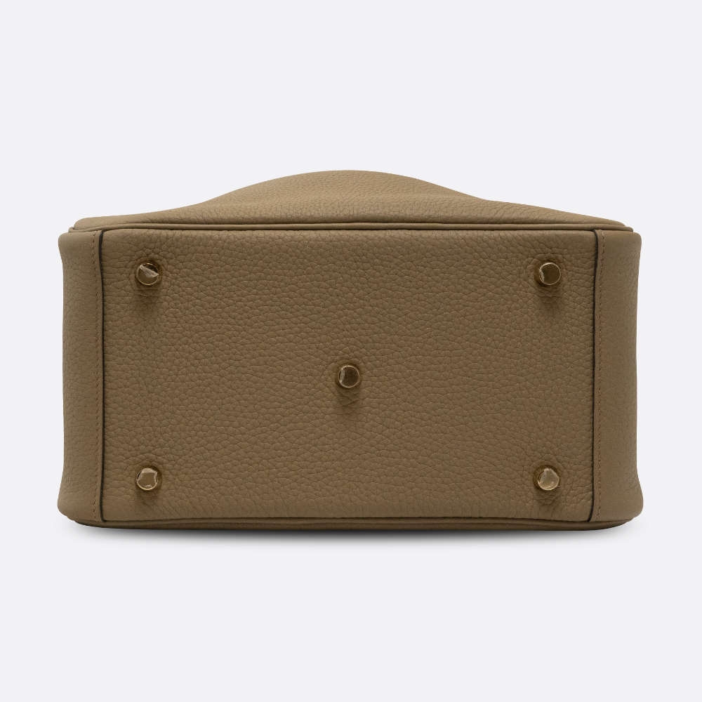 HERMES-LINDY-26-BEIGEMARFA-CLEMENCE-8074 base.jpg