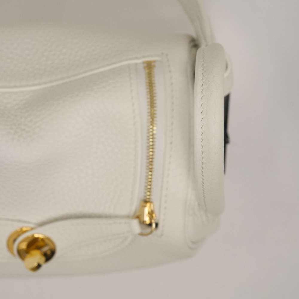 HERMES-LINDY-MINI-NEWWHITE-CLEMENCE-8098 handle2.jpg
