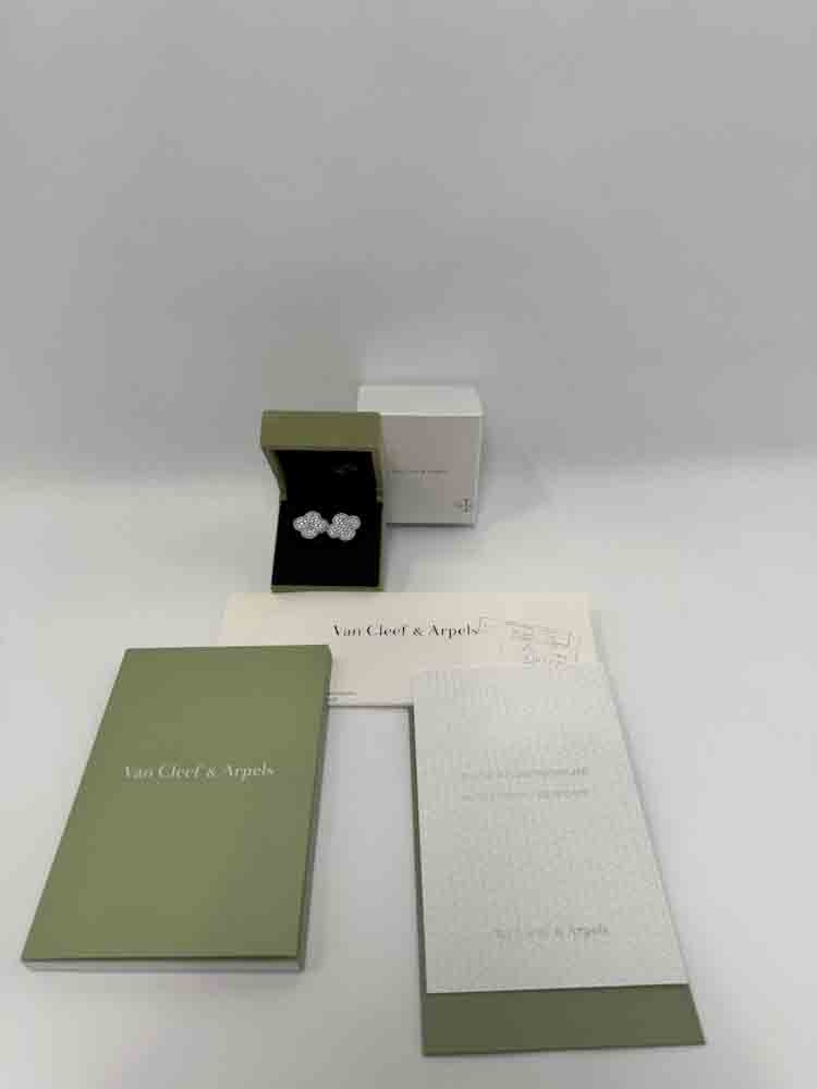VANCLEEFANDARPELS-MAGICALHAMBRAEARRINGS-WHITE-18KWHITEGOLD-IMG_4684.jpg