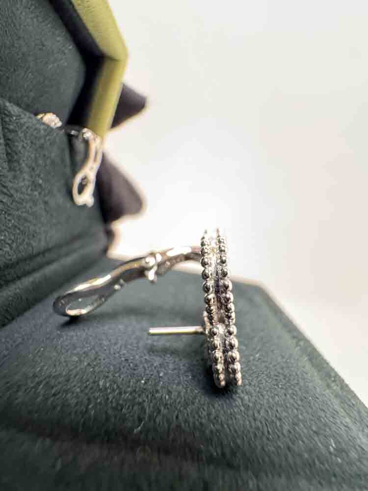 VANCLEEFANDARPELS-MAGICALHAMBRAEARRINGS-WHITE-18KWHITEGOLD-IMG_4694.jpg