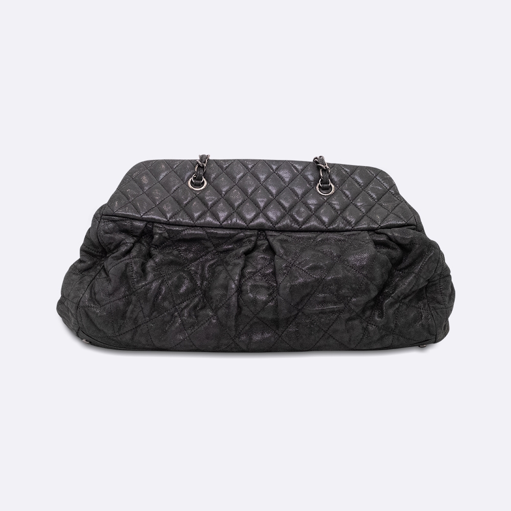 CHANEL-BOWLINGBAG-BLACK-IRIDESCENTCALFSKIN-DSCF0276.jpg
