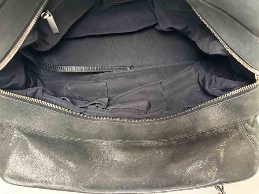CHANEL-BOWLINGBAG-BLACK-IRIDESCENTCALFSKIN-IMG_8150.jpg