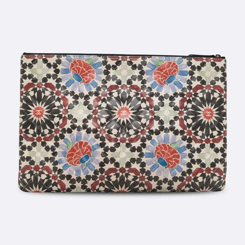 CHANEL-CLUTCH-MULTICOLOR-LAMBSKIN-8194 back.jpg