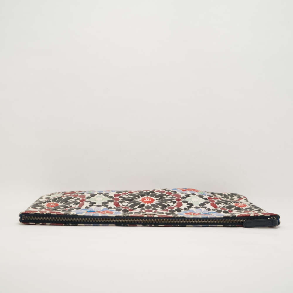 CHANEL-CLUTCH-MULTICOLOR-LAMBSKIN-8194 topdown.jpg