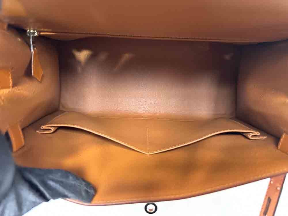HERMES-KELLYLETTRE-28-GOLD-EPSOM-IMG_3444.jpg
