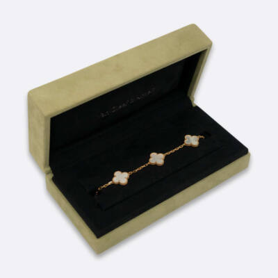 VAN CLEEF AND ARPELS VINTAGE ALHAMBRA BRACELET WHITE MOTHER OF PEARL