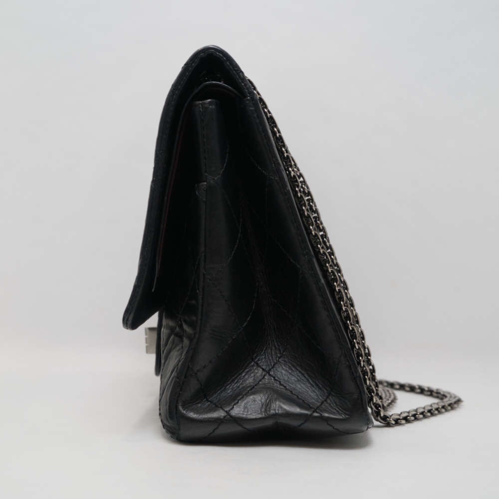 CHANEL-2.55REISSUE227-BLACK-AGEDCALFSKIN-8290 side.jpg