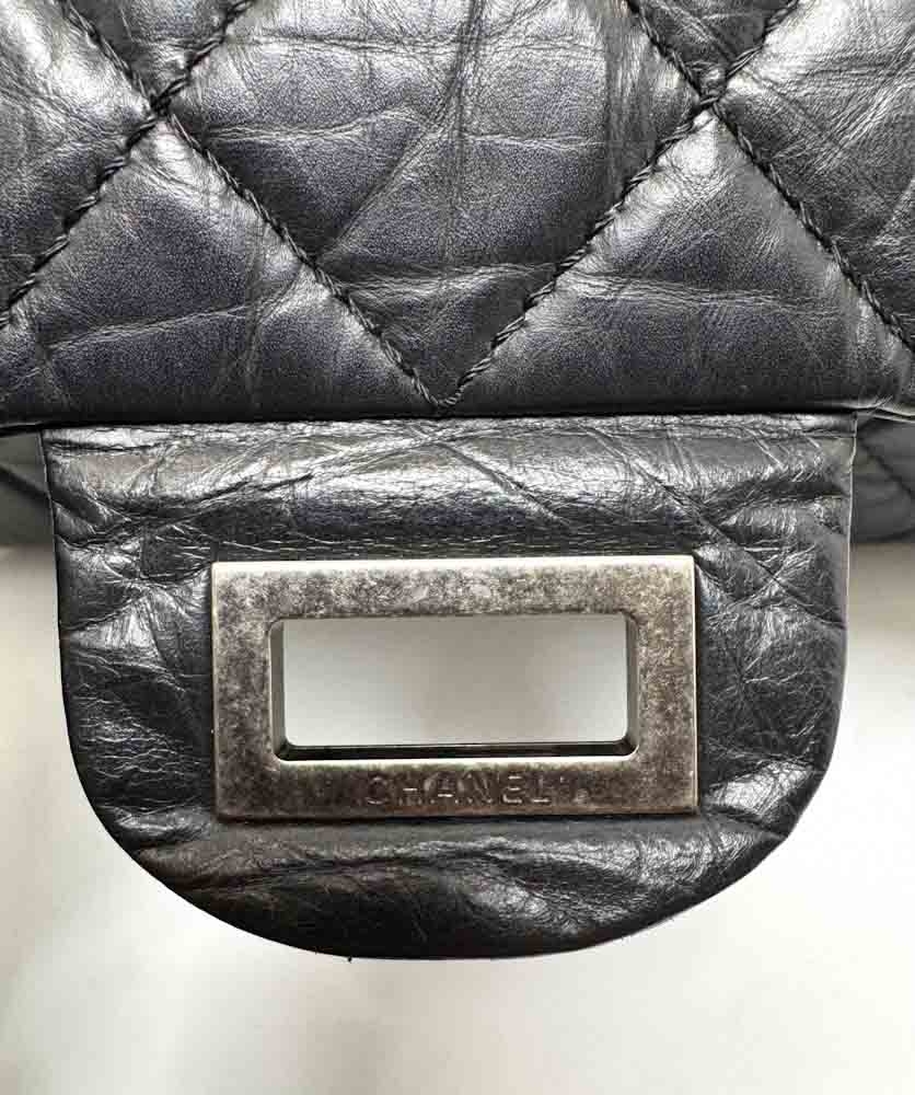 CHANEL-2.55REISSUE227-BLACK-AGEDCALFSKIN-IMG_1995.jpg
