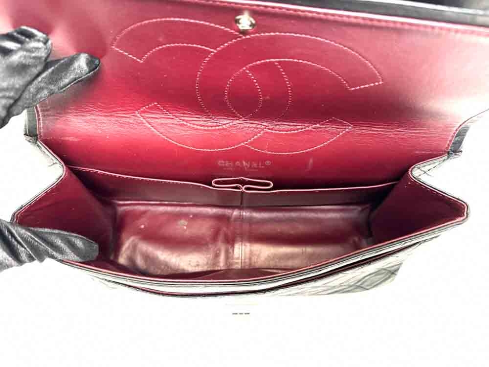 CHANEL-2.55REISSUE227-BLACK-AGEDCALFSKIN-IMG_2007.jpg
