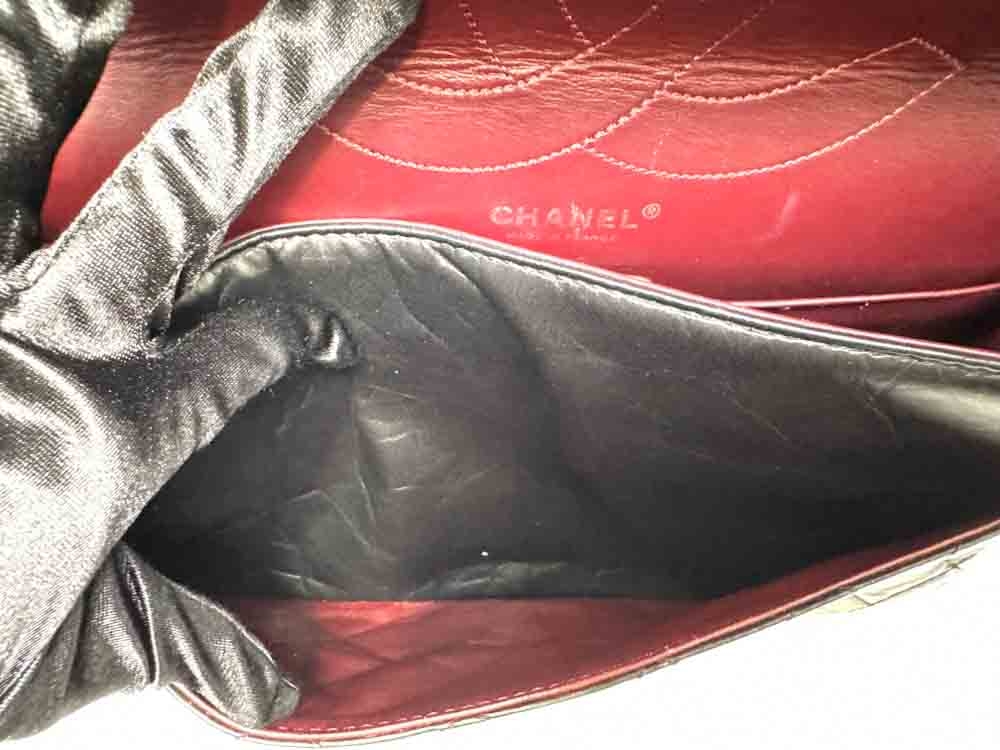 CHANEL-2.55REISSUE227-BLACK-AGEDCALFSKIN-IMG_2016.jpg