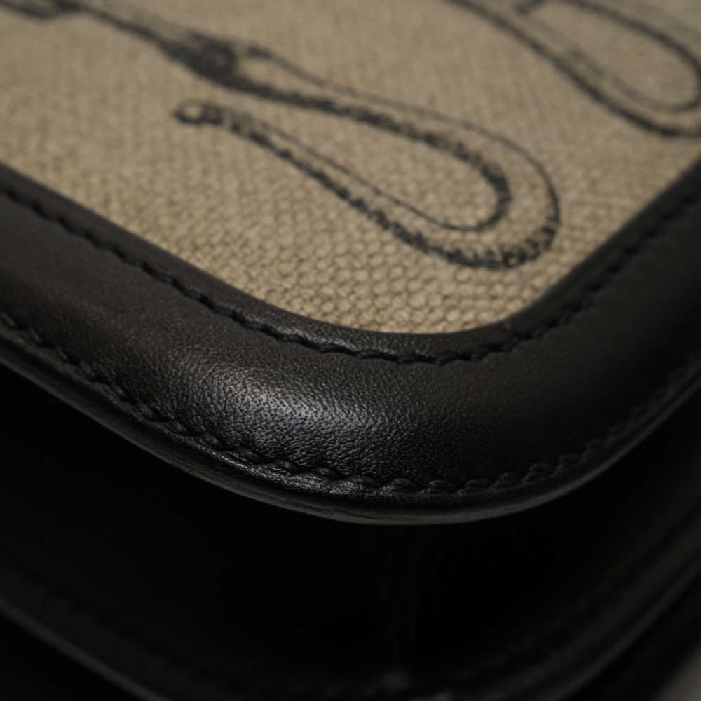HERMES-CONSTANCE-24-BLACK-TOGO,SWIFT-8322 corner4.jpg