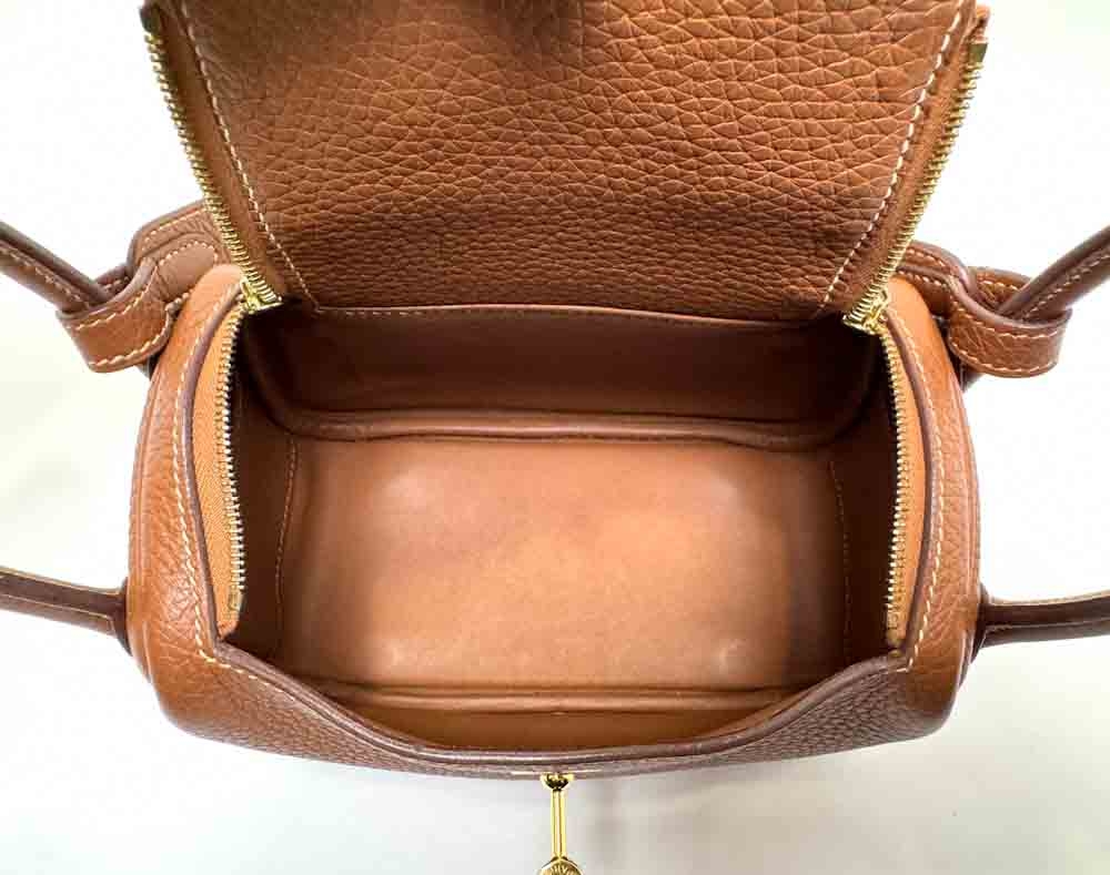 HERMES-LINDY-MINI-GOLD-CLEMENCE-IMG_5597.jpg