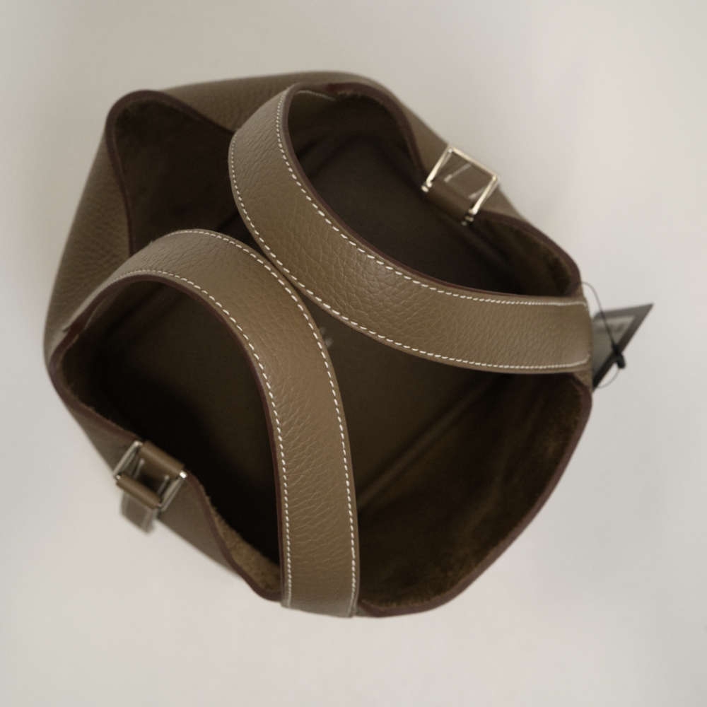HERMES-PICOTIN-18-ETOUPE-CLEMENCE-8352 topdown.jpg
