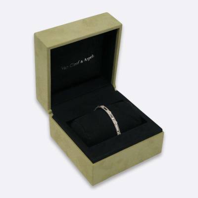 VAN CLEEF AND ARPELS PERLEE BRACELET MEDIUM WHITE GOLD DIAMONDS