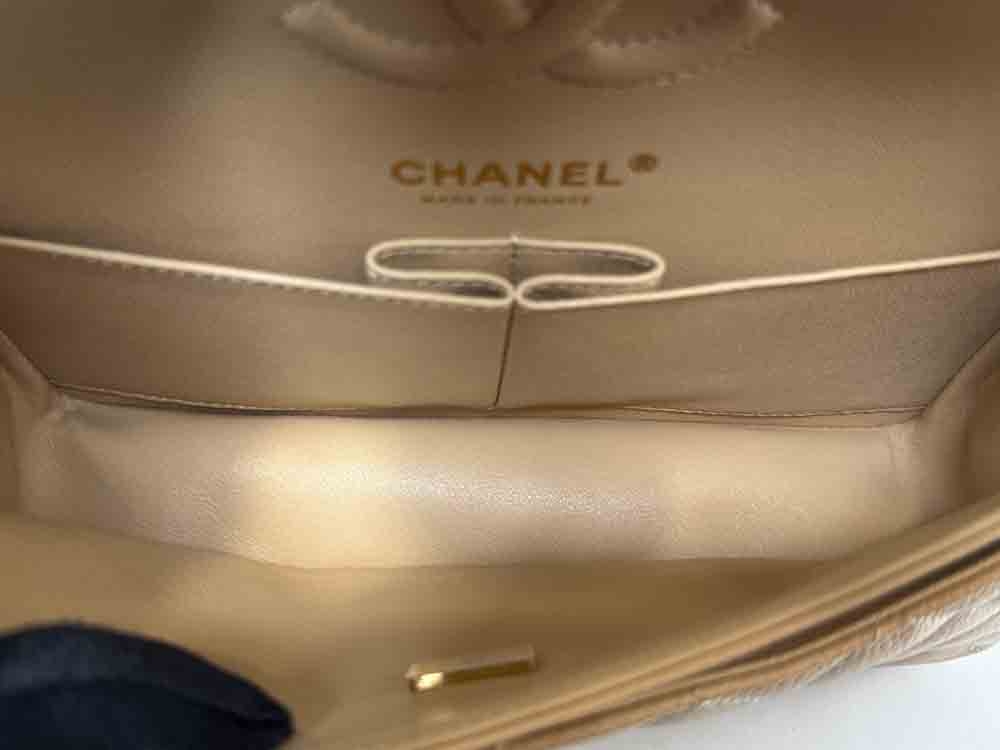 CHANEL-CLASSICHANDBAG-SMALL-BEIGE-CAVIAR-IMG_9406.jpg