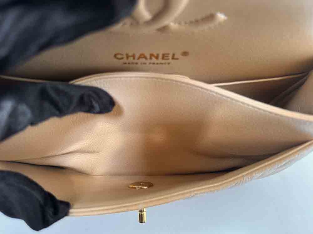 CHANEL-CLASSICHANDBAG-SMALL-BEIGE-CAVIAR-IMG_9411.jpg