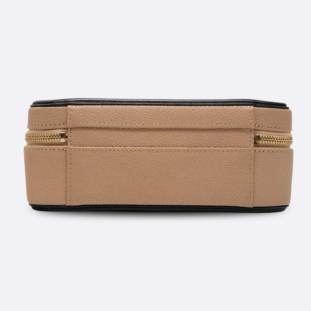 CHANEL-FILIGREEVANITY-MEDIUM-BEIGE-CAVIAR-8425 base.jpg